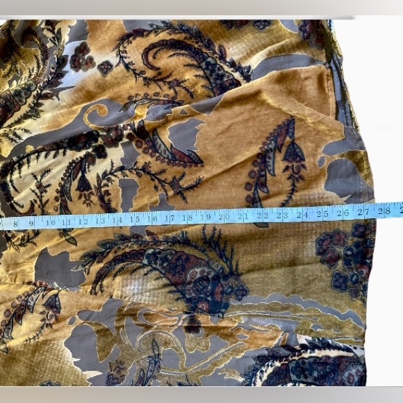 VTG Velvet Embellished Paisley Shirt - Picture 7 of 8